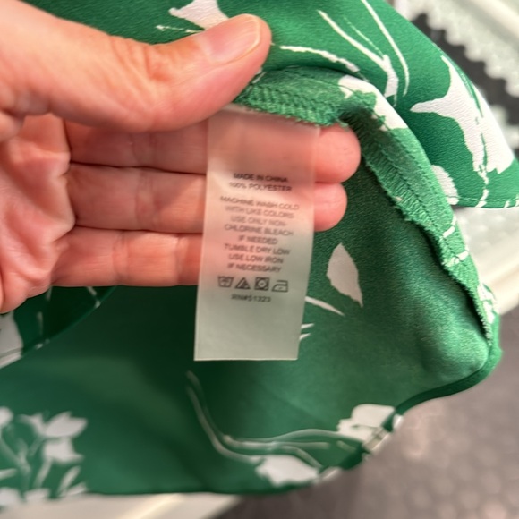 Vince Camino Blouse Size S - Picture 5 of 7